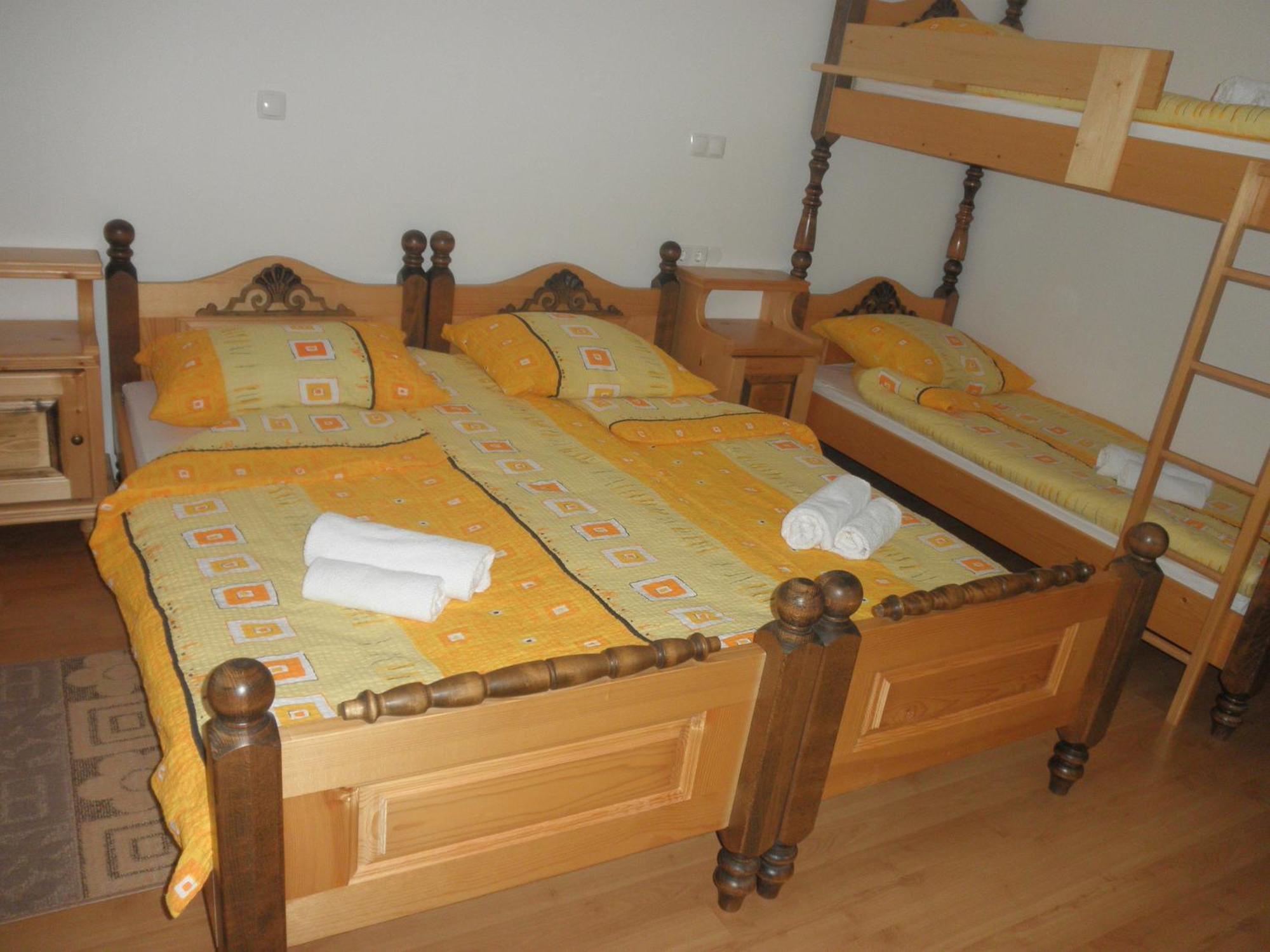 Apartments Cumar Церкно Номер фото