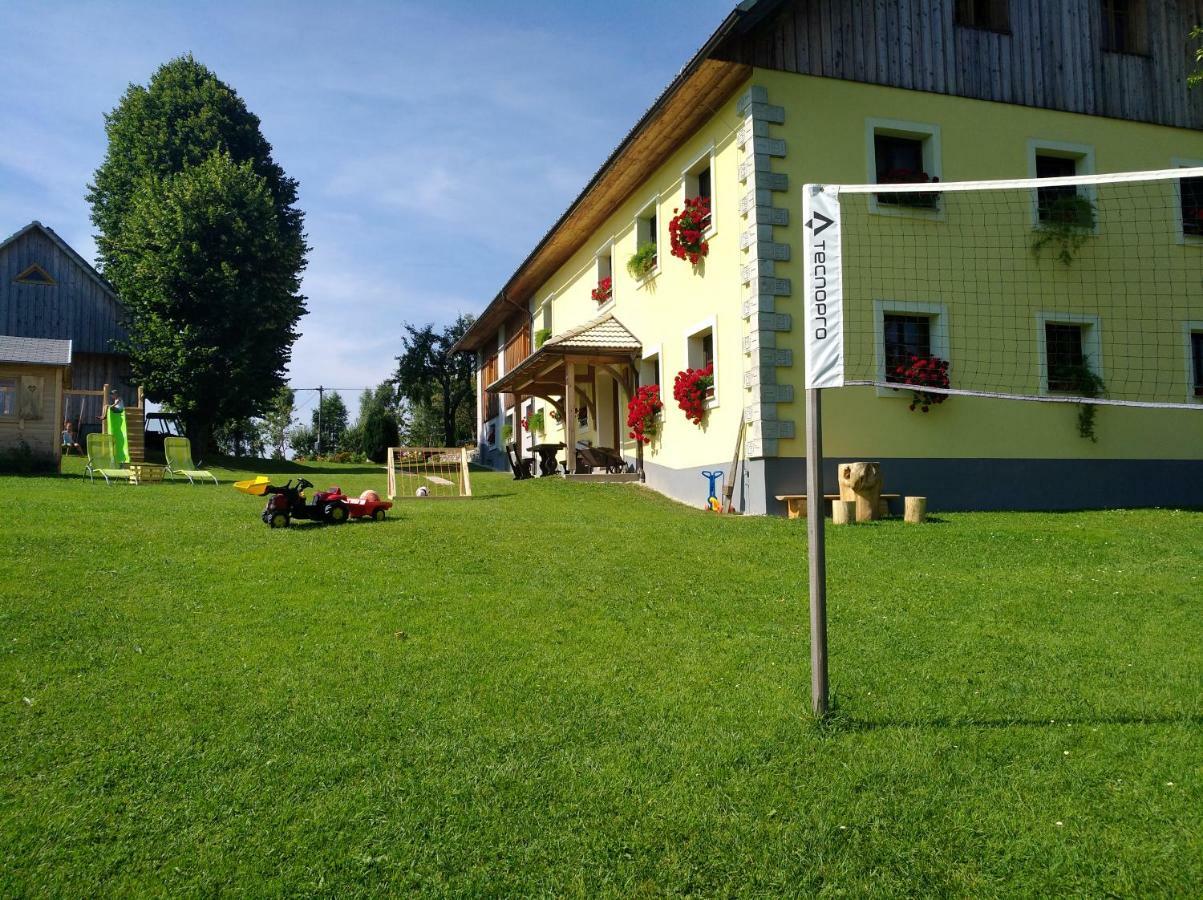 Apartments Cumar Церкно Экстерьер фото